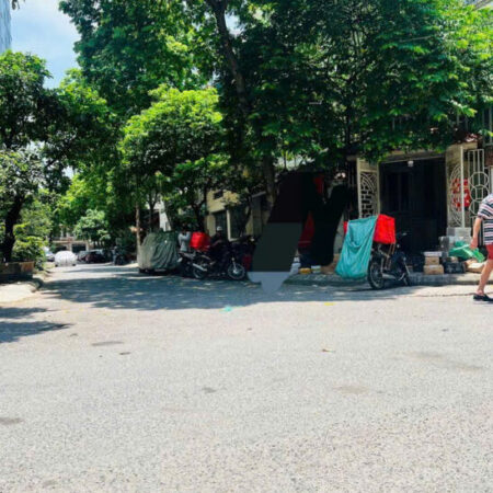 Biệt Thự Trần Bình – Mai dịch- lô góc ở hay KD đều được -149m2- 4 tầng-MT 23m- 40 tỷ