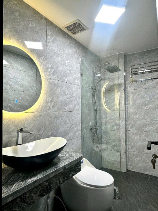 CẦN BÁN GẤP NHÀ_ NGUYỄN VĂN CỪ, 52m, 4T, GIÁ CHỈ HƠN 9 TỶ TÝ. ĐỦ CÔNG NĂNG.