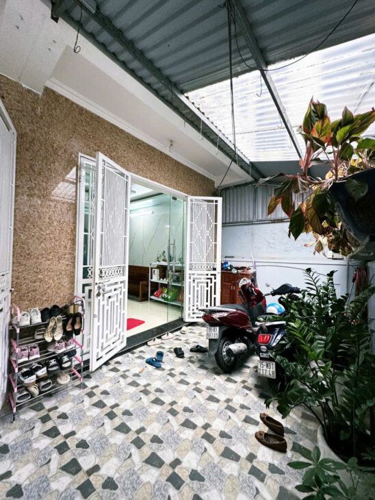Nhà Hào Khê – Quán Nam, 47m 3 tầng sân riêng trước – Giá 2.68 tỉ – Hướng Đông Nam