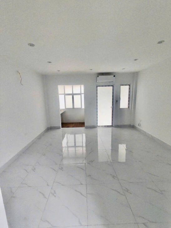 Bán Nhà Tây Sơn Đống Đa ngõ thông thoáng gần phố nhà mới ớ ngay đón tết DT45m giá 7,8 tỷ