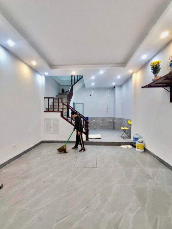 Bán Nhà Tây Sơn Đống Đa ngõ thông thoáng gần phố nhà mới ớ ngay đón tết DT45m giá 7,8 tỷ