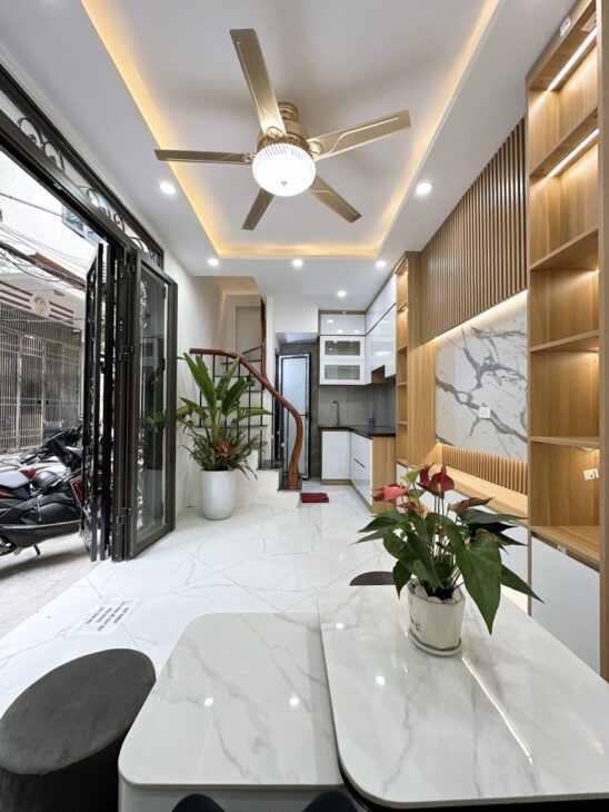 NHÀ CỰC HIẾM PHỐ CHÙA QUỲNH – HAI BÀ TRƯNG DT 22M2, 4 TẦNG, MẶT TIỀN 5.5M