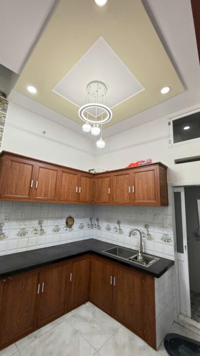 Giáp Tân Bình – ngay Nguyễn Duy Cung – Phan Huy Ích – Dt 35m2- 2 tầng ở ngay – hẻm thông – chỉ 3.9