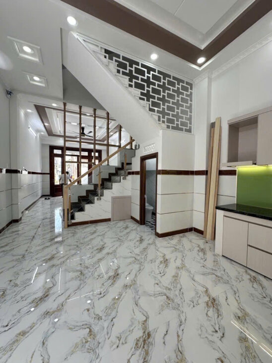 Bán nhà HXH thông Liên khu 2-5, BTĐông, Bình Tân, DT 64m2 – 4 × 16 – 4 tầng, Giá 6.39 tỷ TL.