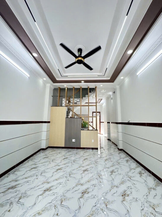 Bán nhà HXH thông Liên khu 2-5, BTĐông, Bình Tân, DT 64m2 – 4 × 16 – 4 tầng, Giá 6.39 tỷ TL.