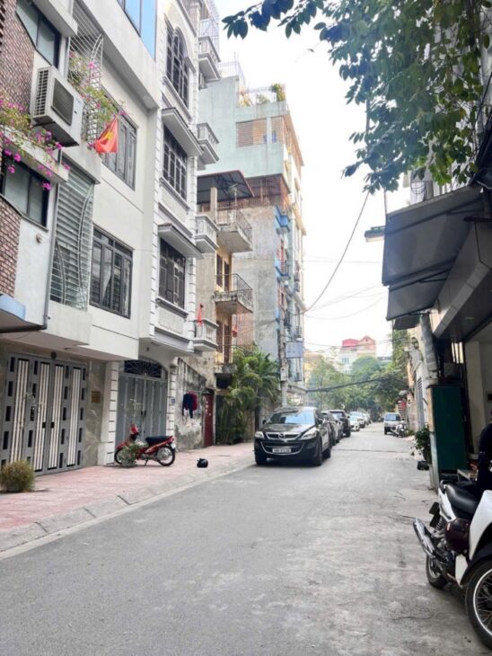 nhà ĐẸP phân lô 50m2, 5 tầng,mặt tiền 4.5m, ô tô tránh, khu vực Quận Hai Bà Trưng