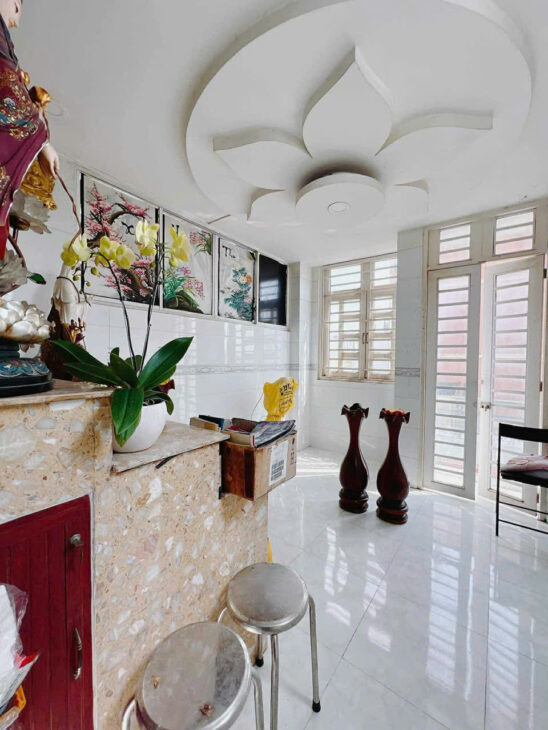 SÁT MẶT TIỀN ĐƯỜNG XE HƠI NGANG 3.15 X 9 ĐÚC 5 TẦM HƠN 4 TỶ Q4