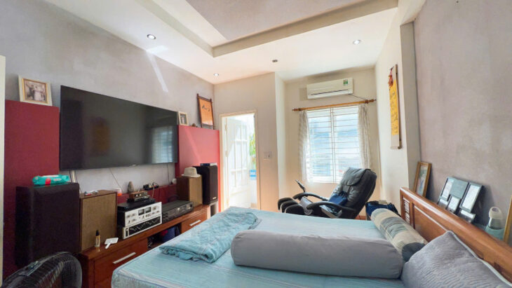 HOÀNG HOA THÁM- BA ĐÌNH – DT 49M2 X 4T – MT4M – 8.6TỶ – GẦN NGÕ – 3 GÁC QUAY ĐẦU