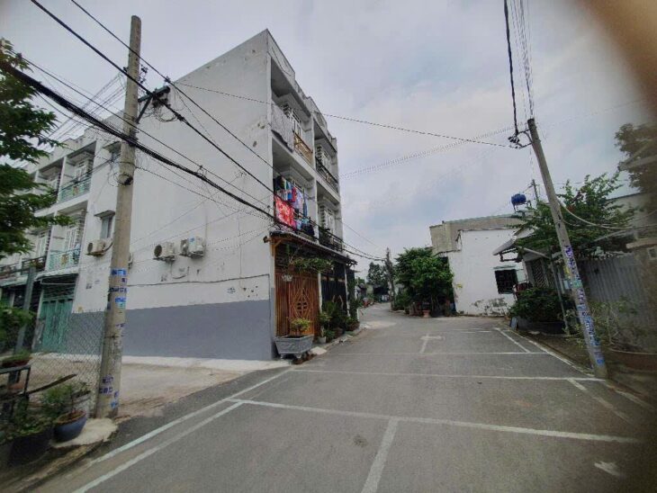 Đất thổ cư lô Mặt hẻm 1/đường THẠNH XUÂN 52, phường THẠNH XUÂN, Q12, dt 197m2 (15mx15m) Hẻm 6m