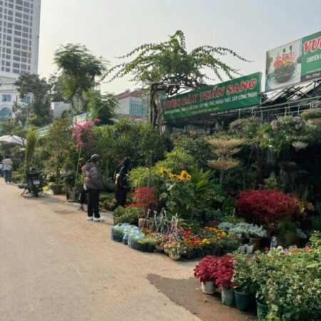 Bán nhà Vạn Phúc-Hà Đông, DT 35m2 x 5T,MT 3.2m, nhà mới , thang máy , mặt ngõ ô tô . Giá 6.5 tỷ