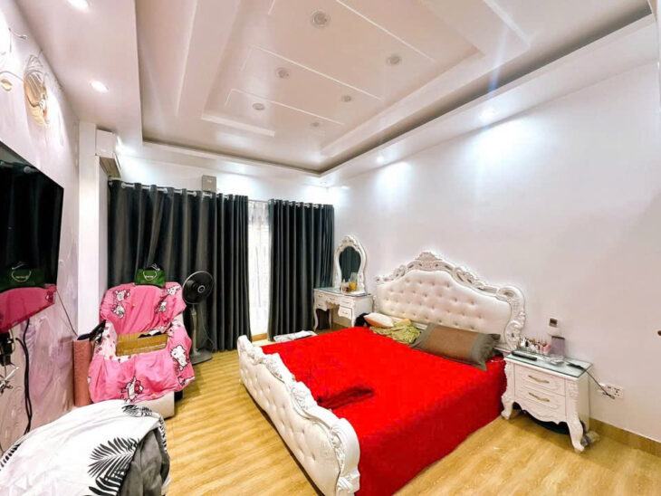 Nhà mặt ngõ tuyến 2 Thiên Lôi, 50m 4 tầng, Tây Bắc, Giá 3.45 tỉ đẹp như mới