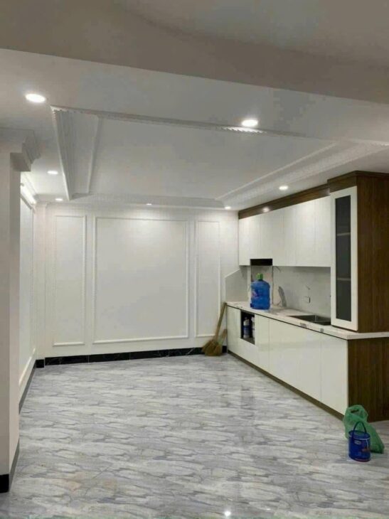 Nhà bán đảo Linh Đàm, View Hồ, 37m2 x 5 tầng GIÁ NHỈNH 6 TỶ TL