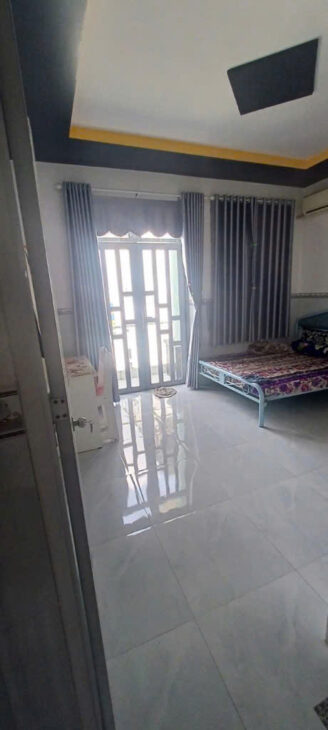 GẤP BÁN LIÊN KHU 5_6. GIÁ CHỈ 3,9 TỶ. -Ngang Lớn 4.4 dài 15.5M Vuông A4