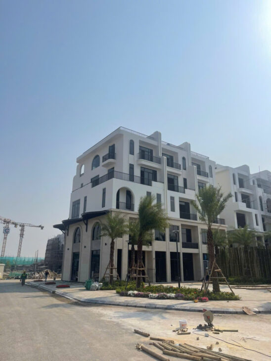 Cần bán shophouse Vaquarius giá 14,154 tỷ VND tại Văn Giang, Hưng Yên