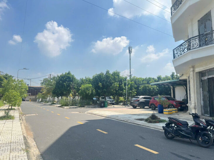 Bán đất đường Vườn Lài ,An Phú Đông,Quận 12 chỉ nhỉnh 4 tỷ.