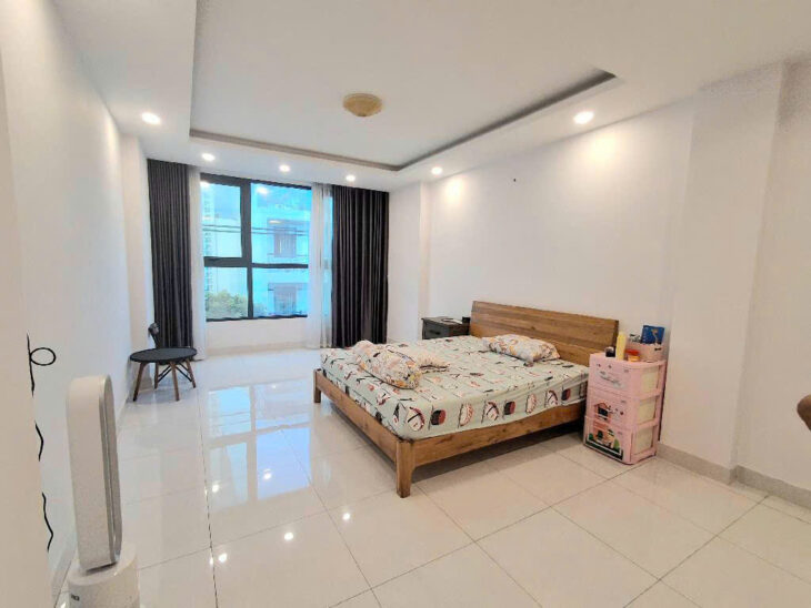 Biệt thự Q7 TRUNG TÂM Q7 TÂN KIỂNG Ngang 4.1 x 18 6 tấm