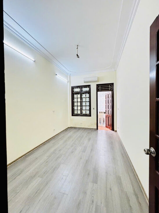 BÁN NHÀ LĨNH NAM 32M 4 TẦNG NGÕ NÔNG GIÁ NHỈNH 3 TỶ SỔ CHUNG