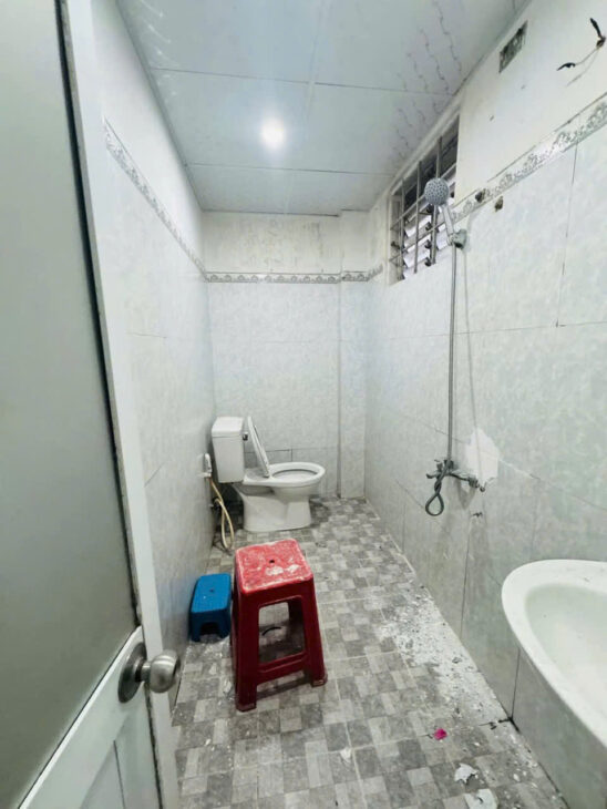 Nhà c4 – 60m2 – 1,6X Tỷ sát mặt tiền Duy Tân , Phường An Cựu , Tp Huế đường ô tô