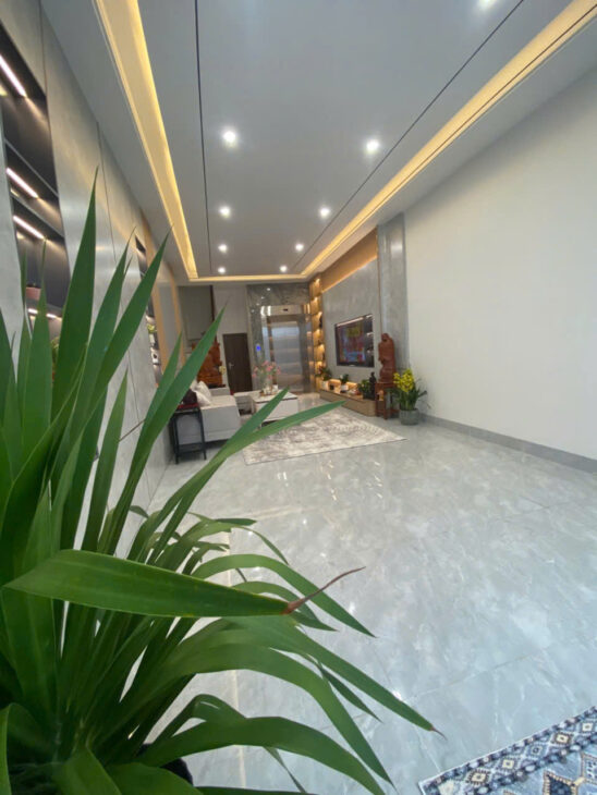Nhà 7 Tầng Thang máy, Full Nội Thất, Giá 10,8 Tỷ Tại Long Biên 0902318197