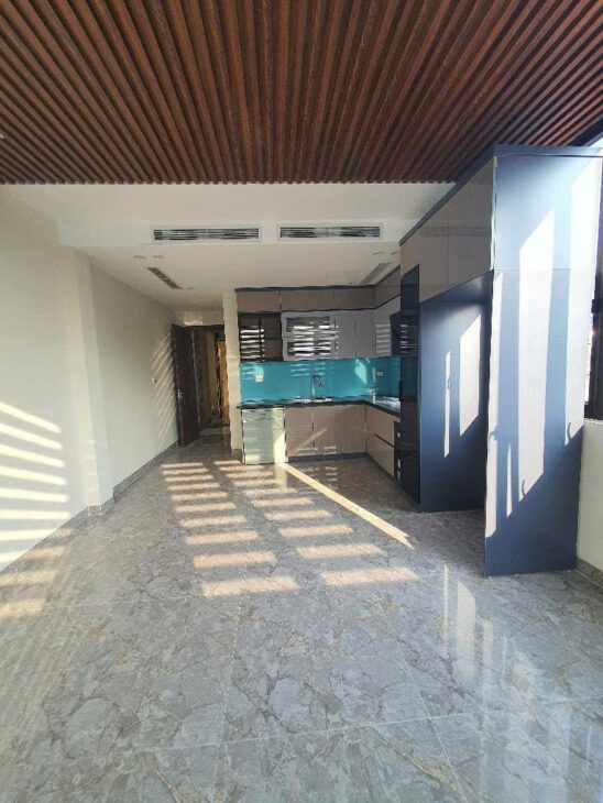 ♻️ SIÊU MỚI NGUYỄN VĂN CỪ 43M , MT3,5 ô tô tránh , 7 tầng thang máy 13,9 tỷ