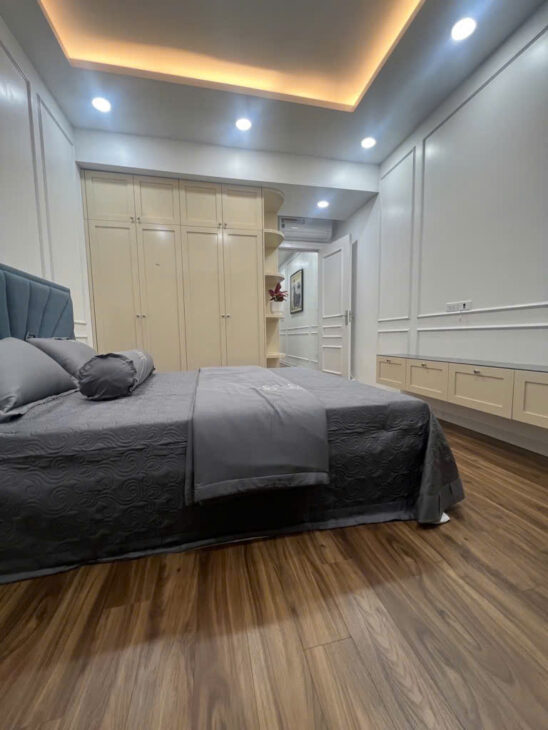 ???? BÁN NHÀ NGỌC LÂM P/lô 46m2 ,mt 3,5 ô tô tránh , kinh doanh đỉnh 12,9 tỷ