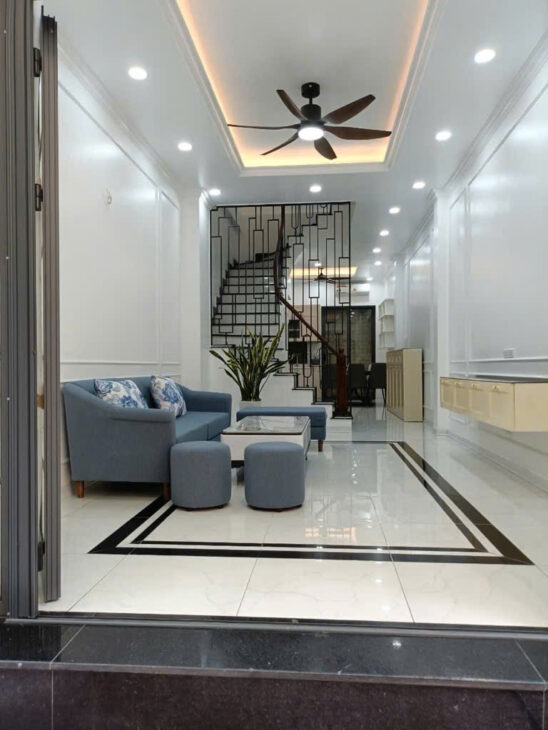 ???? BÁN NHÀ NGỌC LÂM P/lô 46m2 ,mt 3,5 ô tô tránh , kinh doanh đỉnh 12,9 tỷ