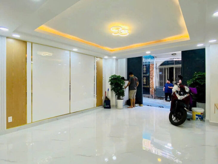 6.3 tỷ- bán nhà mới đẹp 4 tầng hẻm xe hơi sát Mặt tiền Phan Văn Trị-khu Cityland- 4mx11,2m vuông vức