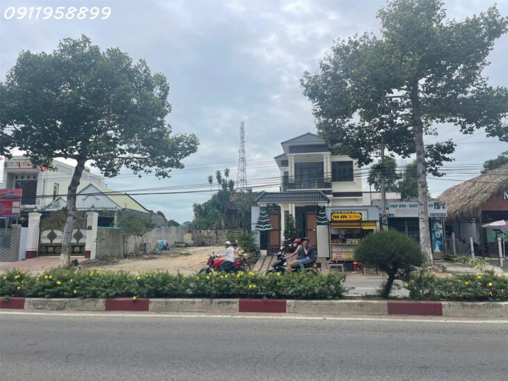 Bán 5m đất thổ cư Đường Thống Nhất, thị xã LaGi giá ngộp 3.2 tỷ sổ riêng