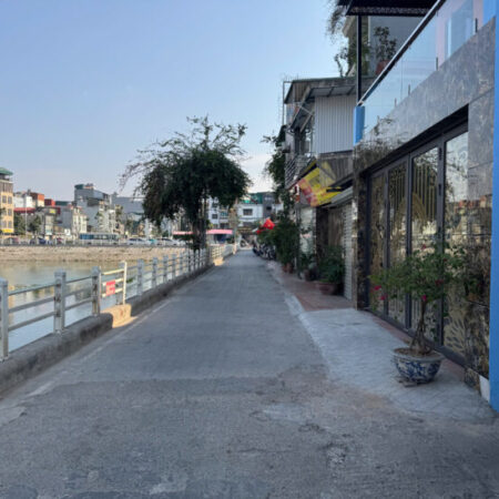 BÁN NHÀ NGỌC LÂM – LONG BIÊN – 33M2 x 5T – MT 5.6M – 7.5 TỶ – Ô TÔ DỪNG ĐỖ NGÀY ĐÊM BÁN NHÀ NGỌC LÂM – LONG BIÊN – 33M2 x 5T – MT 5.6M – 7.5 TỶ – Ô TÔ DỪNG ĐỖ NGÀY ĐÊM