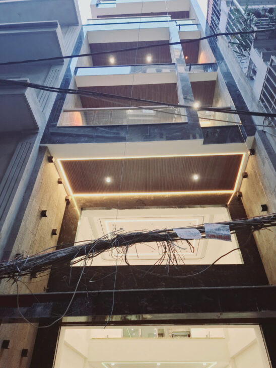 NGUYỄN VĂN CỪ – LONG BIÊN – 98M2 x 7T – MT 5M – 27.9 TỶ – TRƯỚC NHÀ Ô TÔ TRÁNH