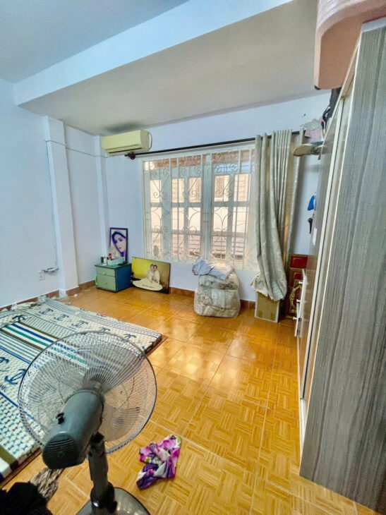 NGAY GÒ DẦU( 4,1m x 10m ) – 2 TẦNG – 2PN – NỞ HẬU TÀI LỘC – CHỈ NHỈNH 3 TỶ