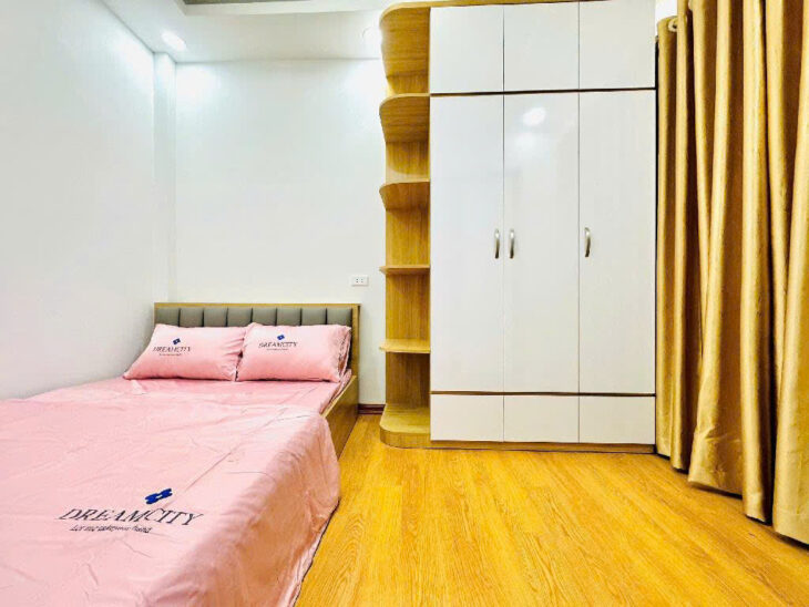 Bán Nhà Tân Mai 19m 4 Tầng 3 phòng Full Nội Thất Sổ Chung Giá 2.65 Tỷ