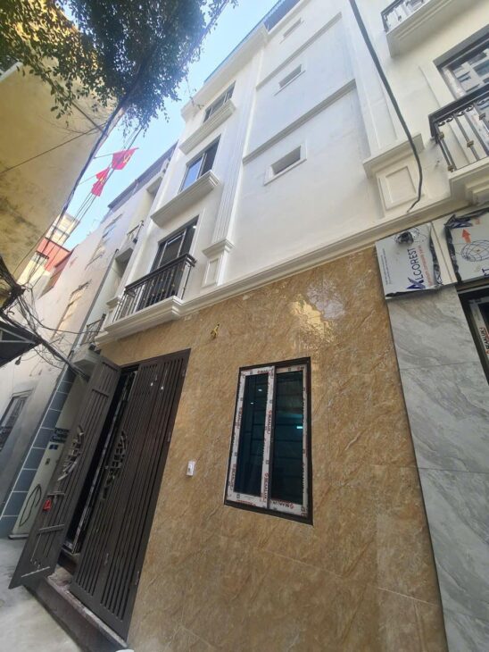 Bán nhà Phú Lương-Hà Đông,DT 33m2 x 5T, MT 4.5m, ô tô đỗ cửa, gần đại học đại nam . Giá về 6.9tỷ