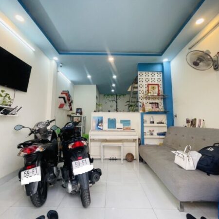 Bán nhà CN (4.1×8)m, Sát mặt tiền, Đường Phan Thị Hành, Q. Tân Phú Bán nhà CN (4.1×8)m, Sát mặt tiền, Đường Phan Thị Hành, Q. Tân Phú