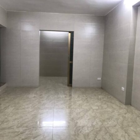 Bán nhà Hoàng Đạo Thành giá 4.5 tỷ, diện tích 65m2, tầng1, mặt tiền 7m