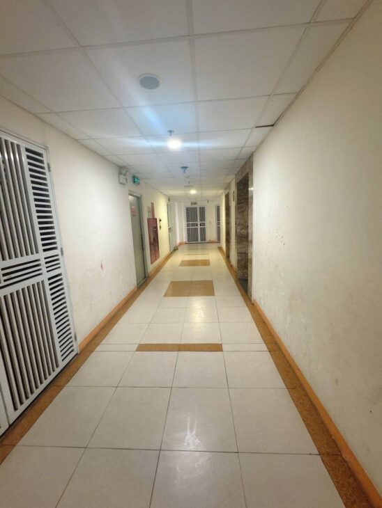 Bán nhà Complex Ba La giá 2.6 tỷ, diện tích 50m2, tầng 9, mặt tiền 4m