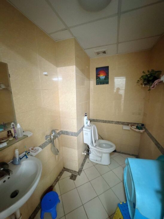 Bán nhà Complex Ba La giá 2.6 tỷ, diện tích 50m2, tầng 9, mặt tiền 4m
