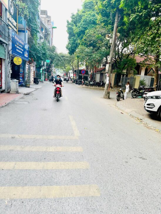 CHỦ CẦN BÁN GẤP ĐỂ CHIA TÀI SẢN CHO CÁC CON CĂN NHÀ MẶT PHỐ HOÀNG NGÂN CẦU GIẤY Ô TÔ TRÁNH KINH