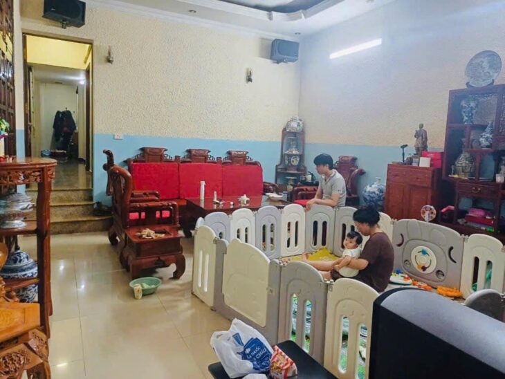 CHỦ CẦN BÁN GẤP ĐỂ CHIA TÀI SẢN CHO CÁC CON CĂN NHÀ MẶT PHỐ HOÀNG NGÂN CẦU GIẤY Ô TÔ TRÁNH KINH