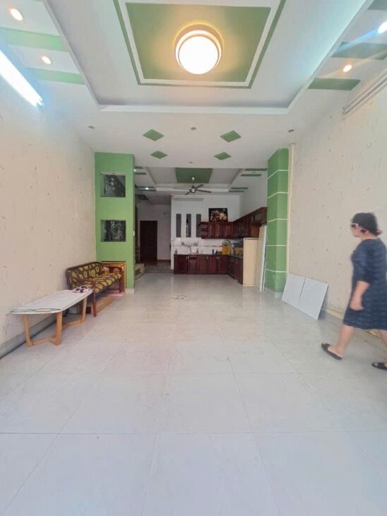 Xuất cảnh cần bán nhanh giảm mạnh nhà đẹp 3 tầng