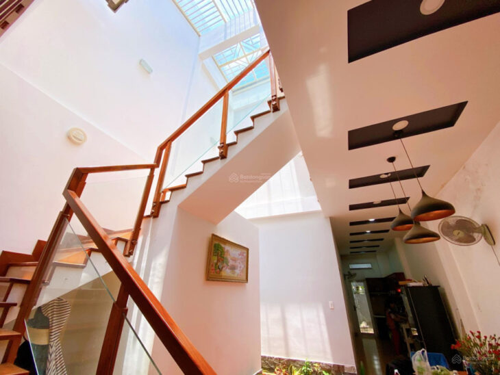 Bán Nhà Khu Quân Đội Gần Đường 22, Phường Phước Long, Nha Trang – Ô Tô Chạy Vi Vu, Giá 4.6 Tỷ