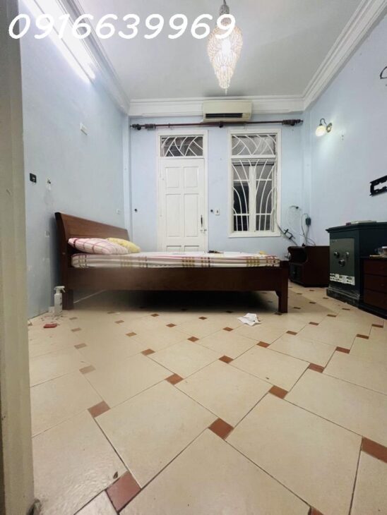 BÁN NHÀ ĐỘI CẤN 40M, GẦN Ô TÔ, 2 THOÁNG VĨNH VIỄN, NHỈNH 7 TỶ!