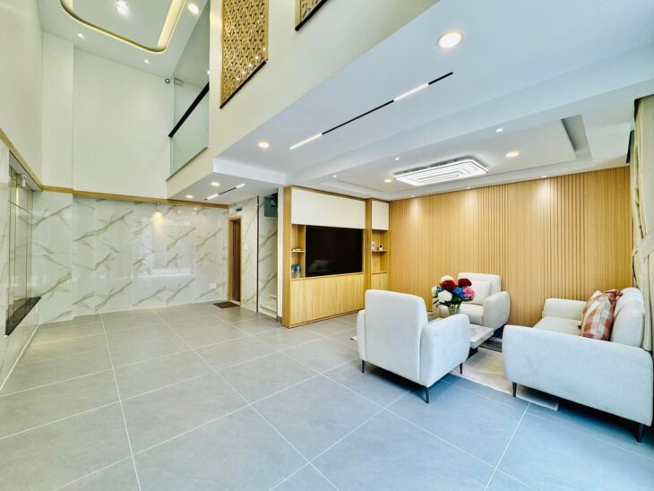 NHÀ ĐẸP KHU HẺM THÔNG , 3 LẦU, 4 PN 5WC ĐỒNG BỘ ĐƯỜNG QUANG TRUNG – PHƯỜNG 8 – GÒ VẤP LH 0763 668