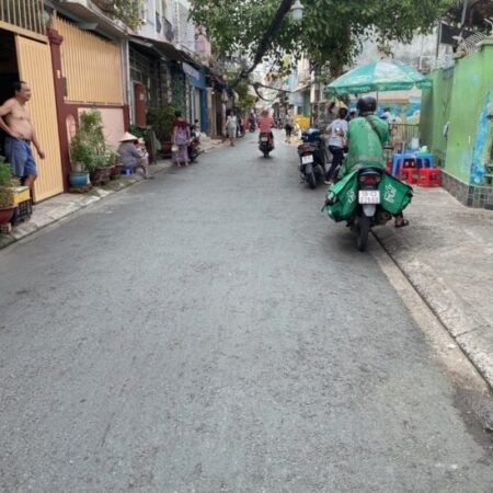 HOT. HOT, CHỈ 4.8 TỶ, [P3Q8] SIÊU PHẨM – HẺM XE TẢI – XE HƠI NGỦ TRONG NHÀ.