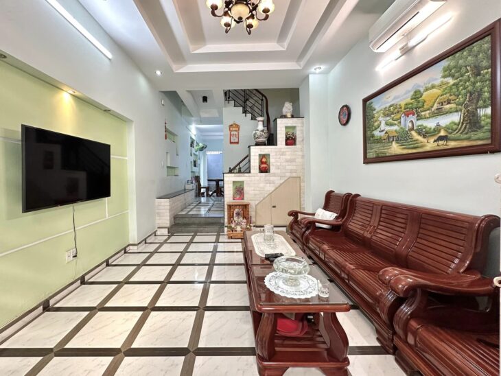 Nhà Hoàn Hảo Tại Ngọc Thụy Long Biên 45m2, 5T – Đừng Bỏ Lỡ! 0902318197