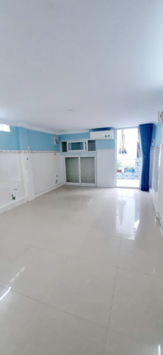 Căn góc 3 tầng sau lưng căn MT Phan Văn Trị P7Q5. Giá 6,88 tỷ TL