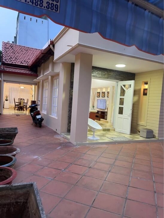 CHÍNH CHỦ Cho Thuê ( Để Ở ) BIỆT THỰ Sân Vườn – GIÁ Tốt – Vị Trí Tại : Phường 4 – Vũng Tàu – Bà Rịa