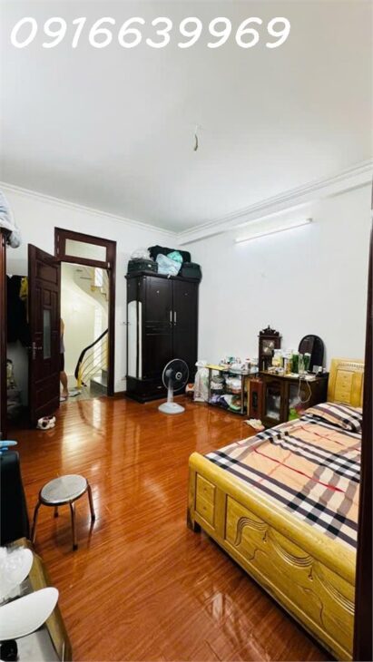 BÁN NHÀ HOÀNG HOA THÁM – CĂN DUY NHẤT 42M², 4 TẦNG, MT 4M, GIÁ BÁN CHỈ 7.8 TỶ!