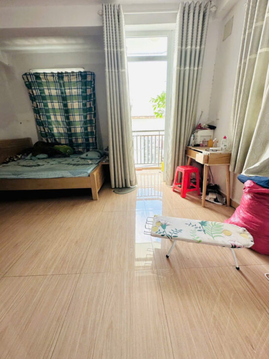 Nhà 4 tầng BTCT Ôtô đậu cách 10m Bùi Minh Trực P6Q8. Giá 4,28 tỷ TL