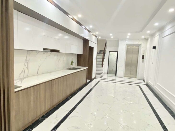 Đừng lau dọn nhà cuối năm nữa! Vì nhà này mới cứng không một hạt bụi! Bán nhà Ngọc Thuỵ, 45m²,7 tỷ.